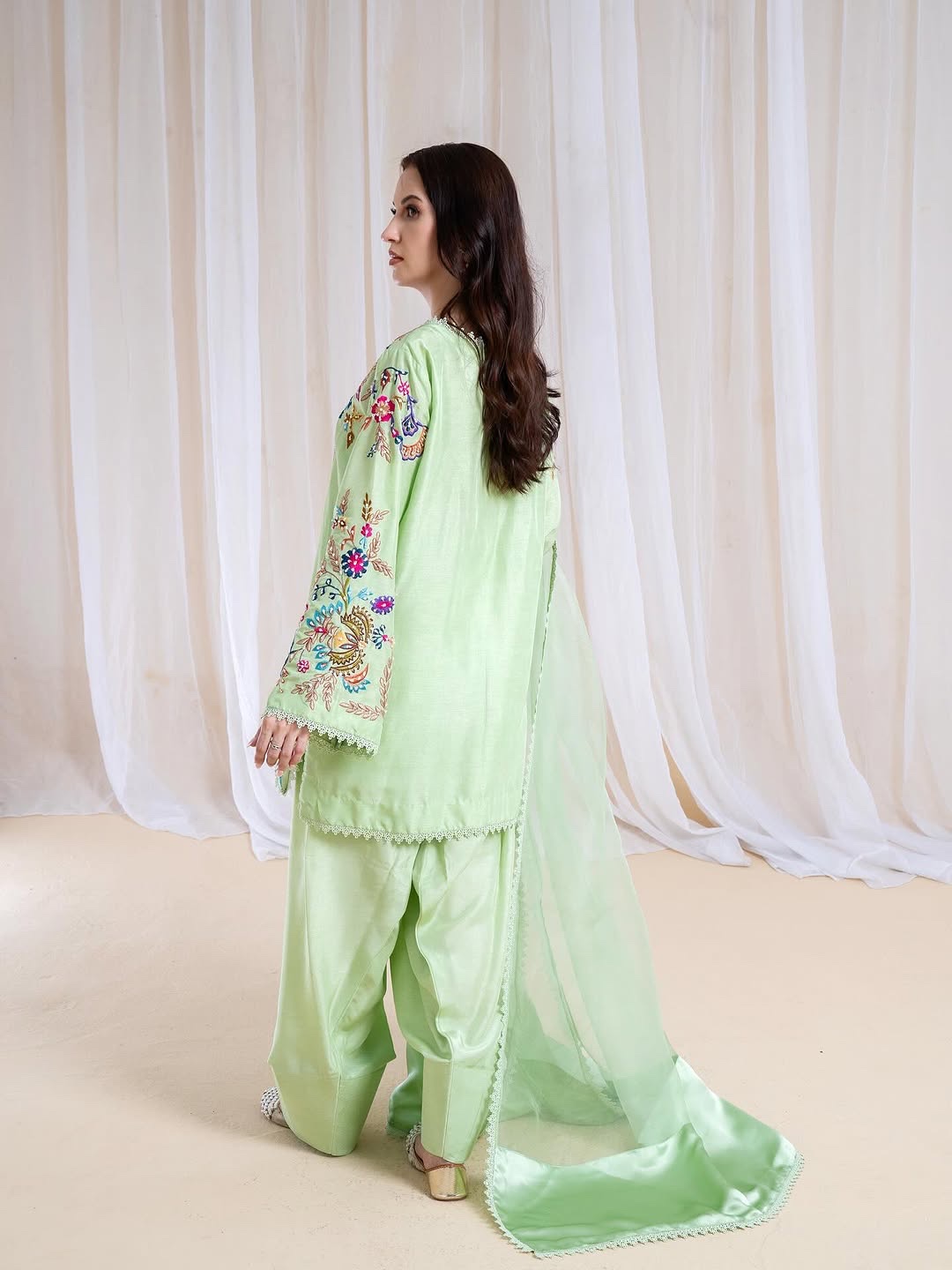 hoorbyattianasir-r%e2%a4%93download-2-2